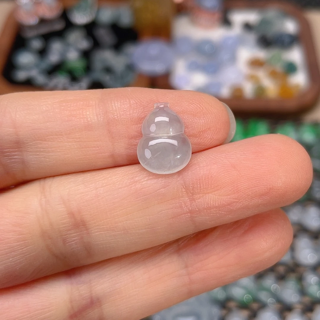 翡翠未镶嵌颈饰天然缅甸A货翡翠