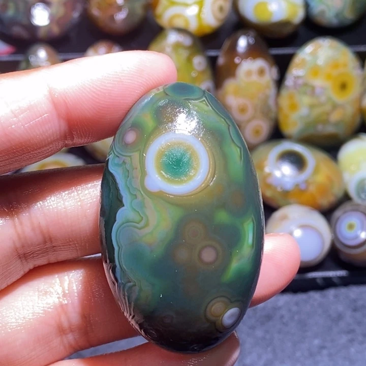 玛瑙/玉髓未镶嵌珠宝半成品15