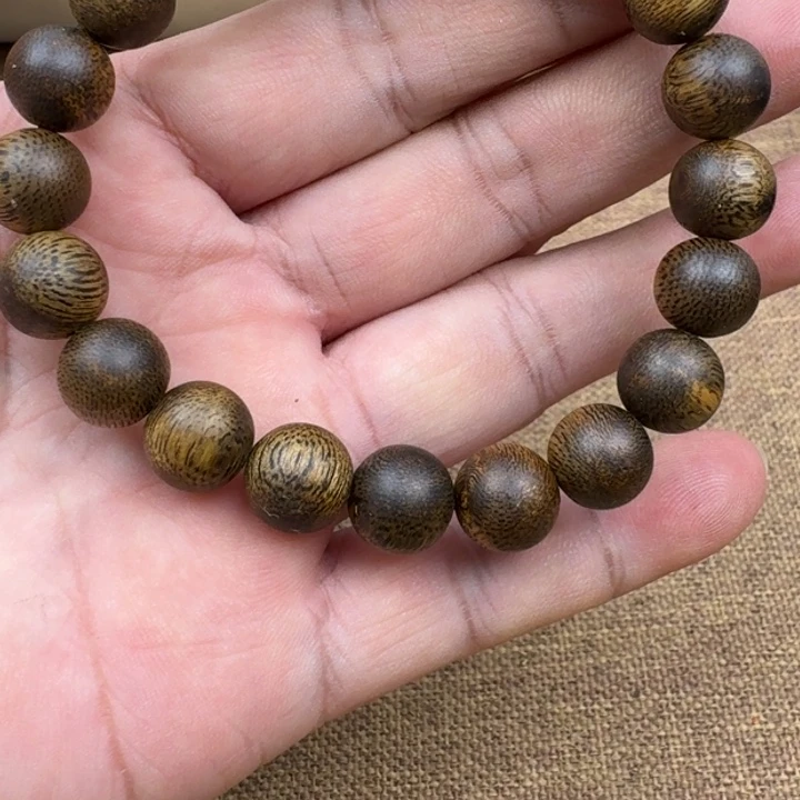 如***如沉香手串张勺子手串8克加