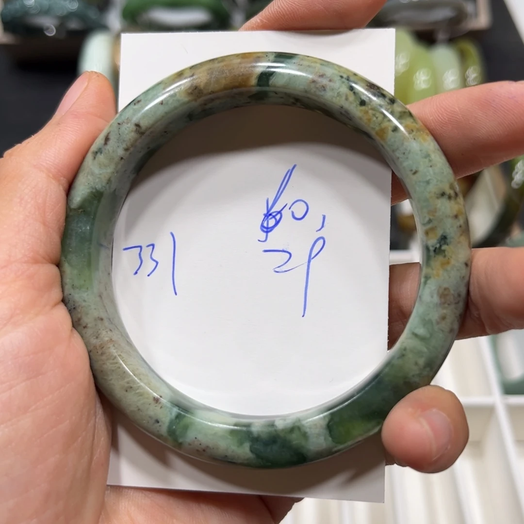 未镶嵌蛇纹石玉手镯