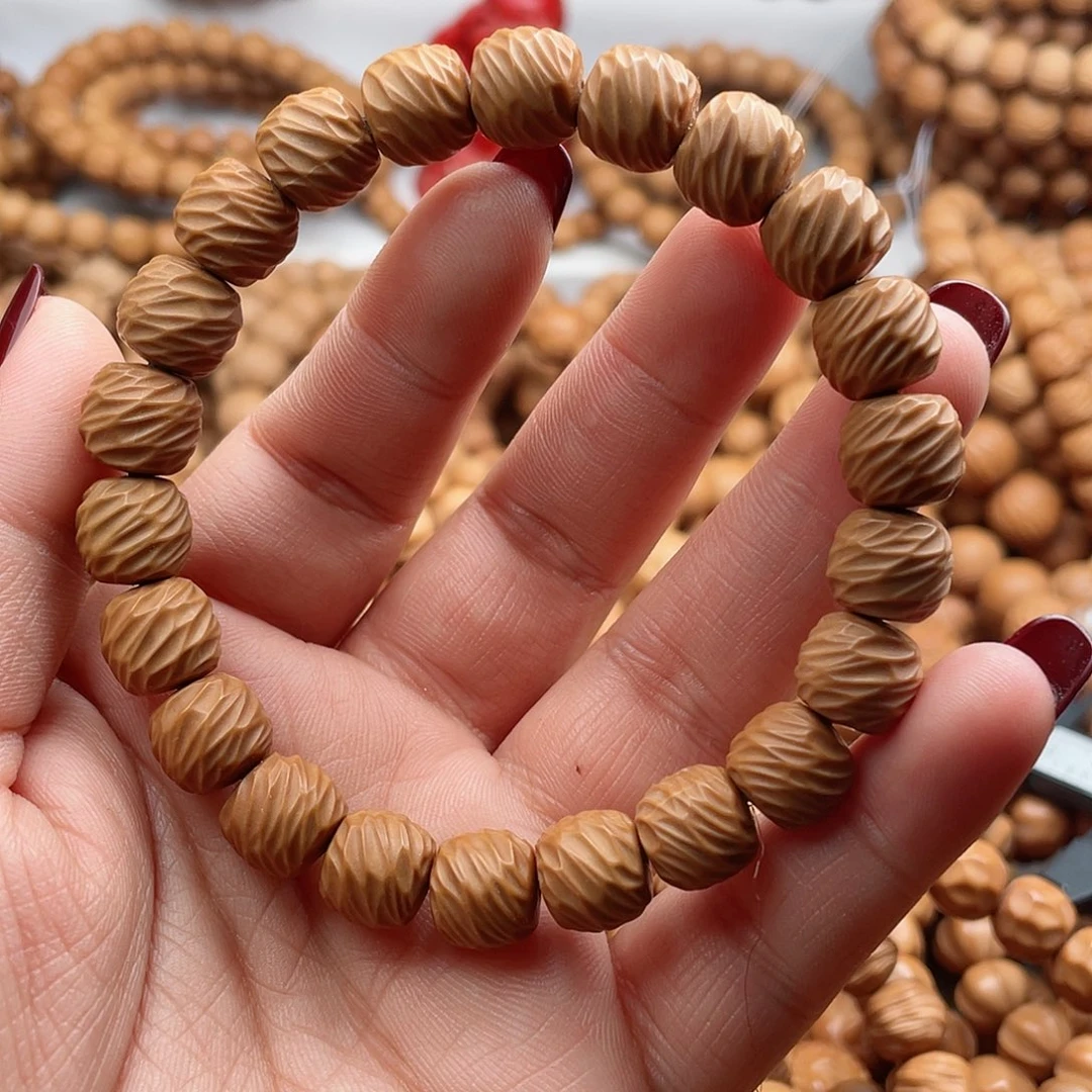 猴头核桃吊坠10+微瑕云锦