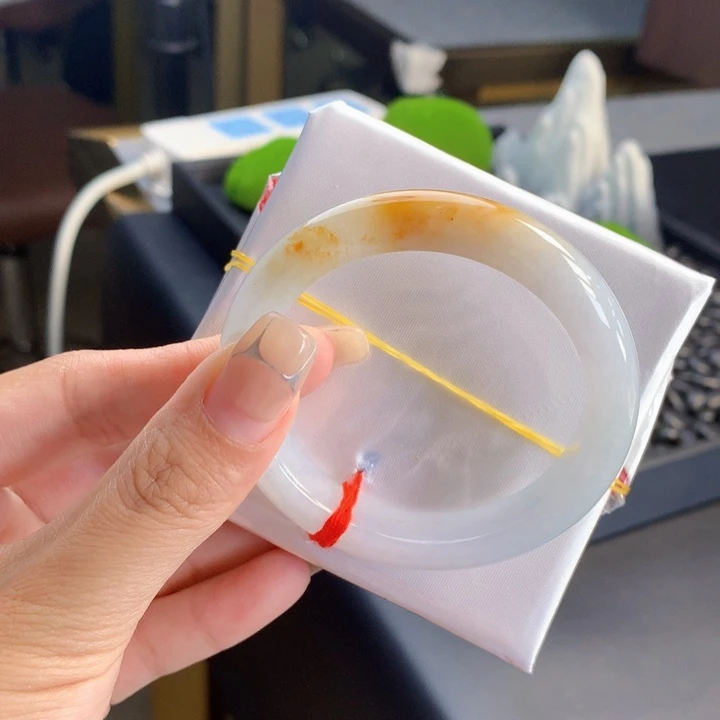 翡翠手镯未镶嵌52