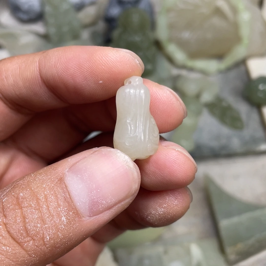 颈饰未镶嵌和田玉