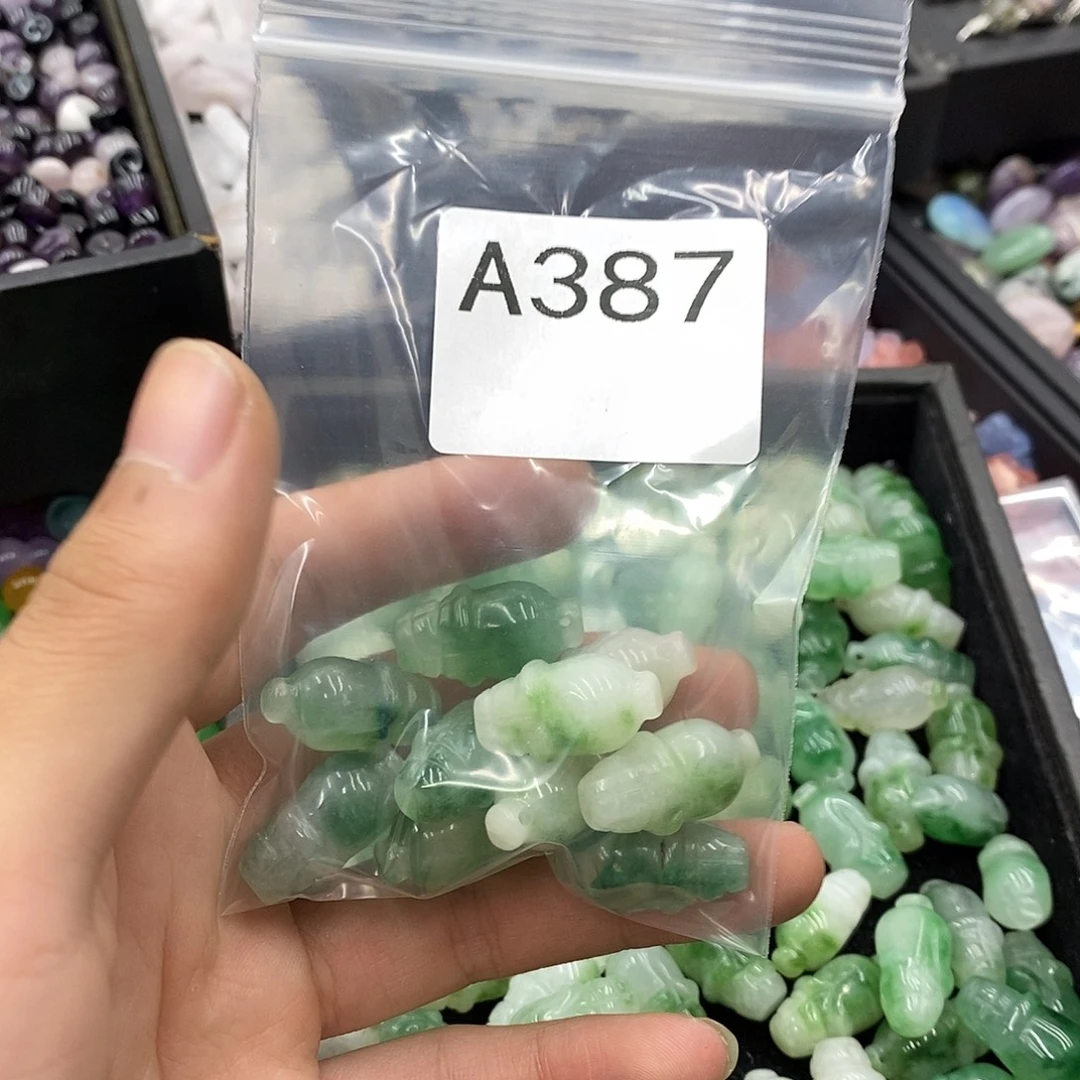 赫***璨合金颈饰玛瑙/玉髓
