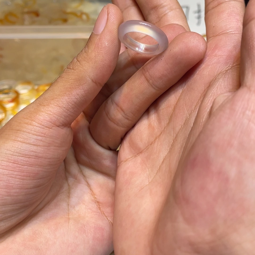 玛瑙/玉髓未镶嵌戒指246号港9 默认瑕疵