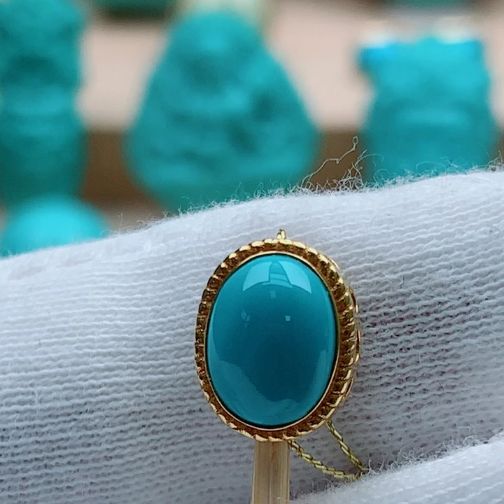 绿松石18K金镶嵌背云