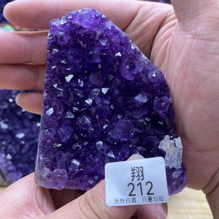 未镶嵌水晶大型摆件（非配饰）