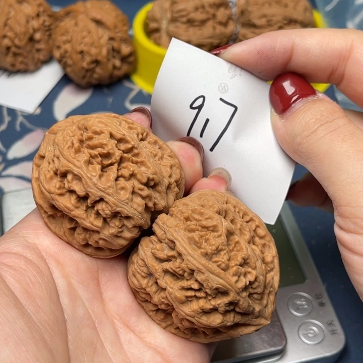 文玩核桃把件粗筋45