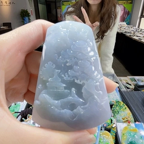 翡翠未镶嵌颈饰翡翠