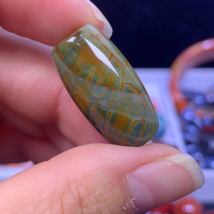 未镶嵌玛瑙/玉髓珠宝奇石