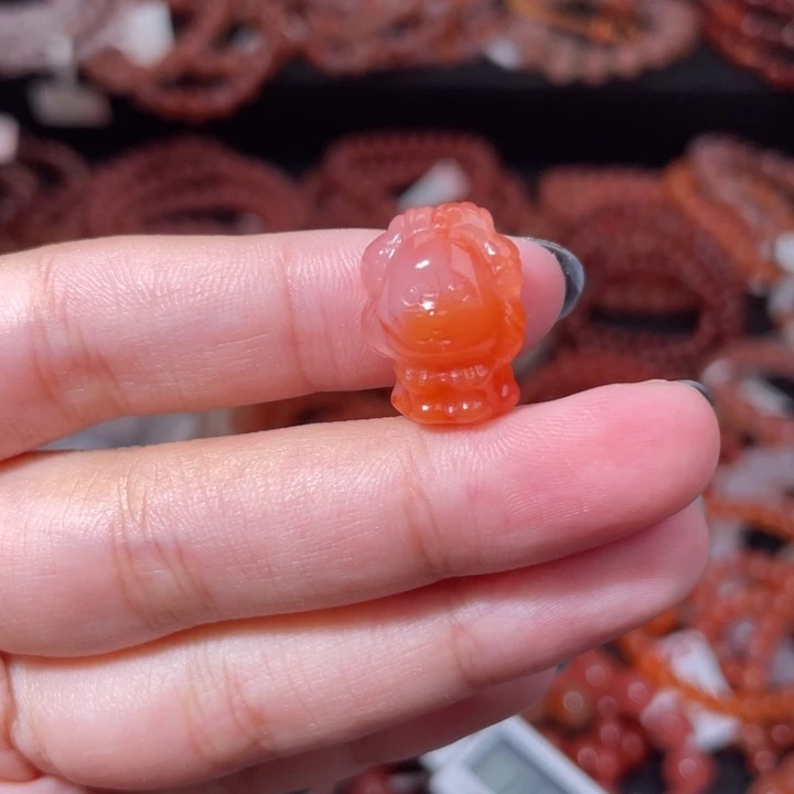 南红玛瑙未镶嵌狮子1922打孔备注