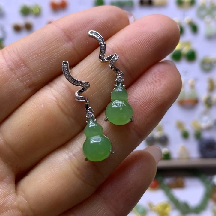 和田玉银S925镶嵌耳饰