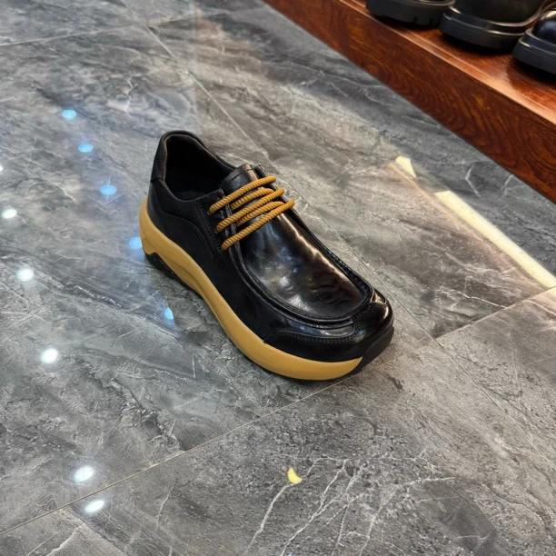 秋季新款纯皮休闲男鞋