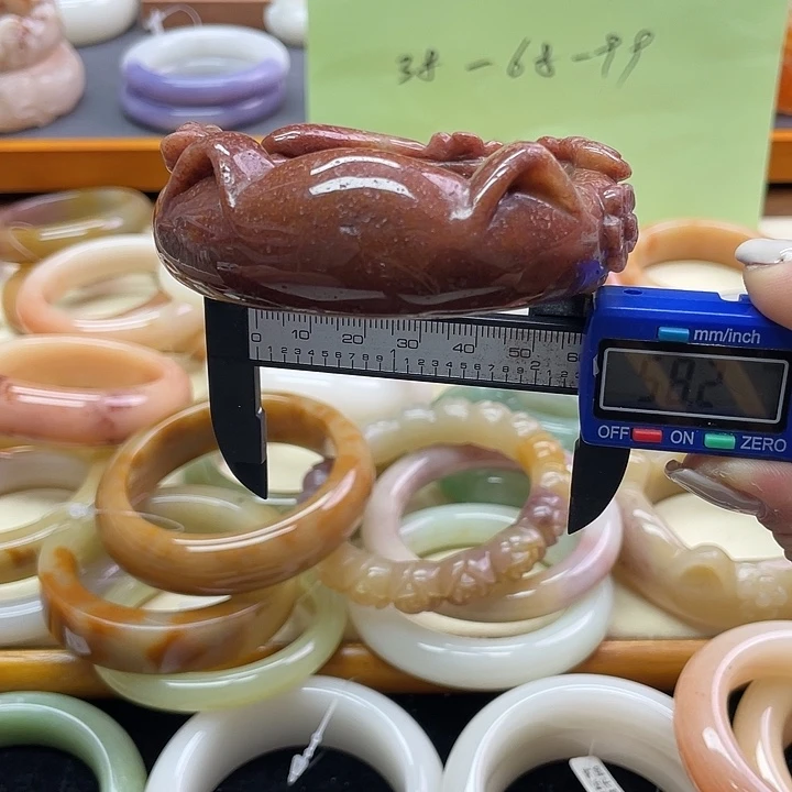 未镶嵌手镯石英质玉
