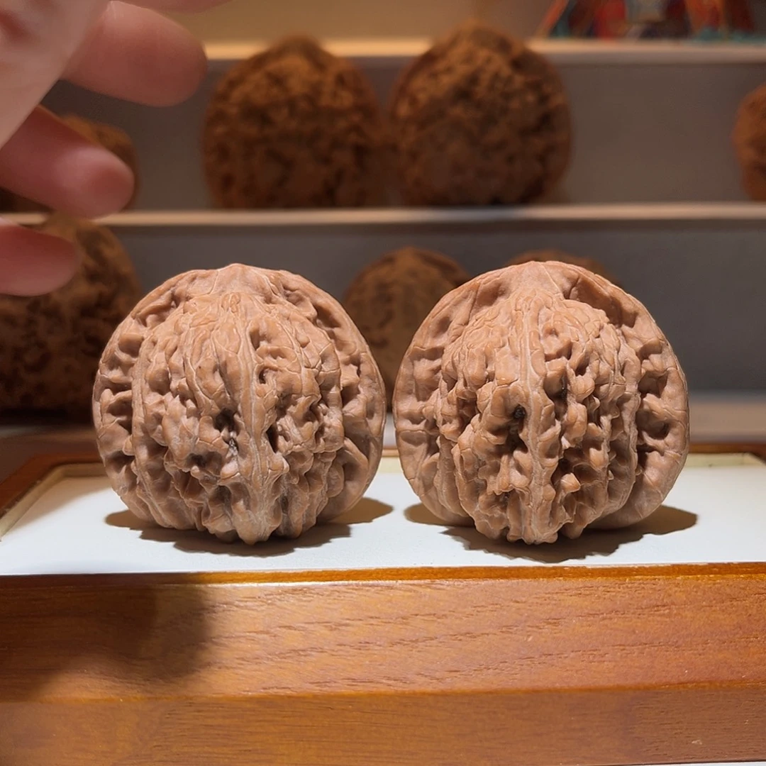 文玩核桃吊坠42平谷四座楼，菊花底