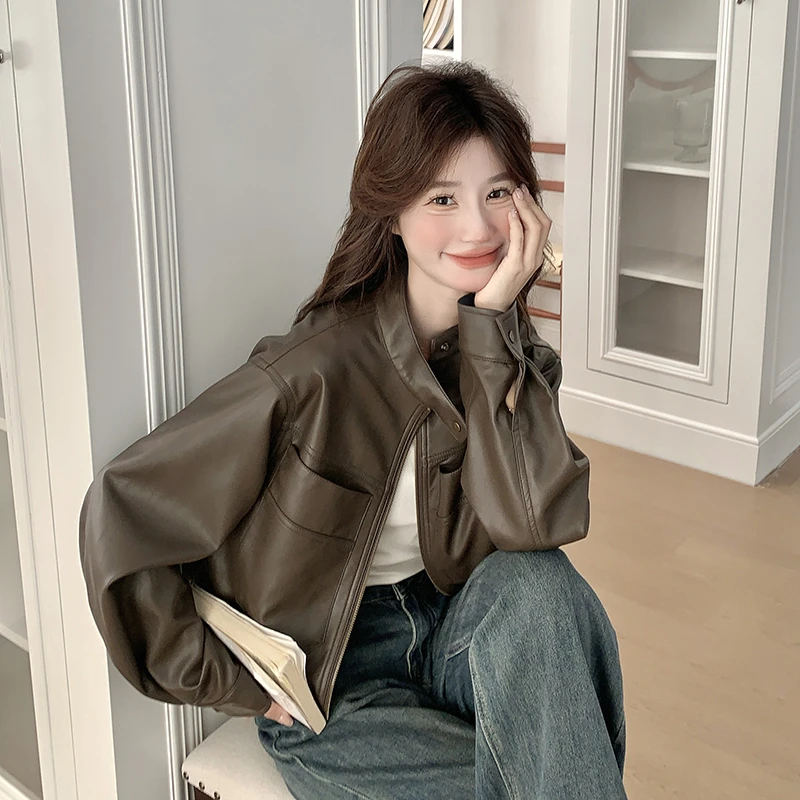 咖绿色港风气质对称贴袋设计感皮衣女2025春季新款时尚炸街皮夹克