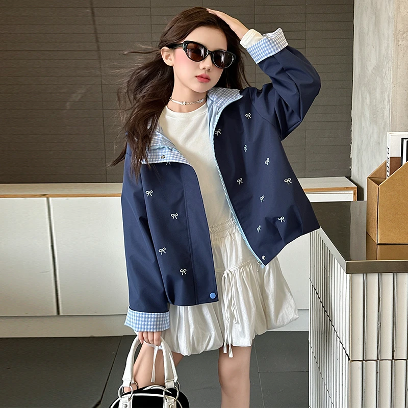 女童外套春秋款2025新款洋气时髦儿童装风衣春季女大童连帽上衣