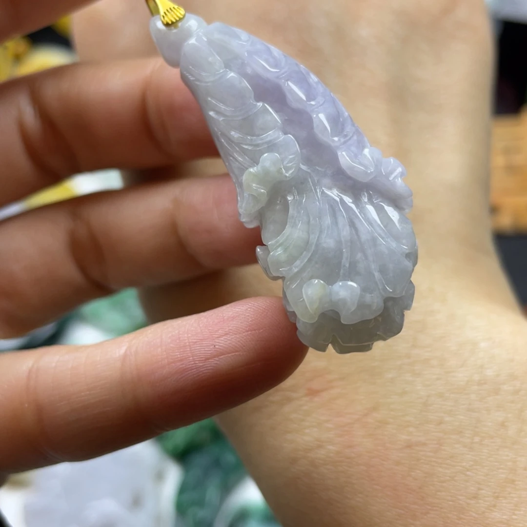 翡翠颈饰未镶嵌牌子
