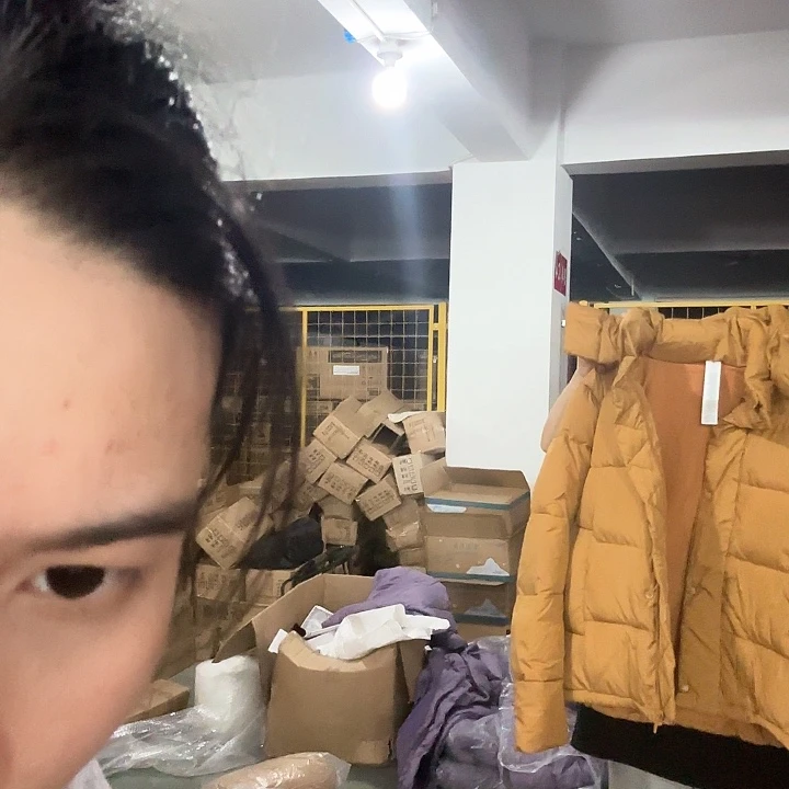 姜黄色10码鹿家棉服
