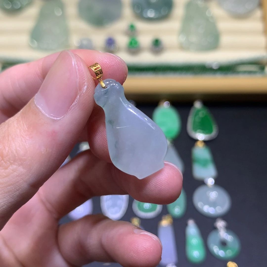 翡翠18K金镶嵌吊坠(不含链)