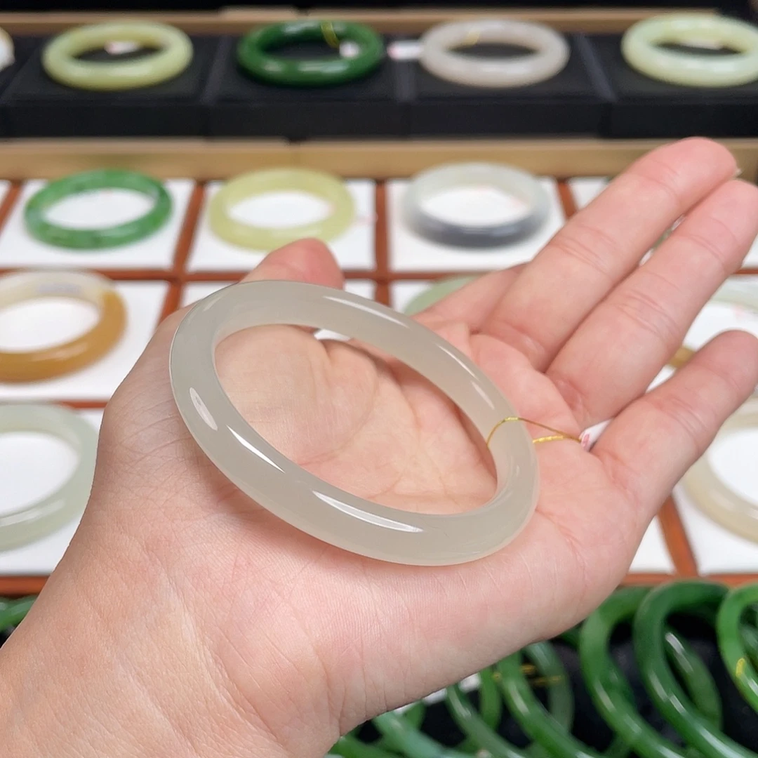 和田玉未镶嵌手镯-高冰晴