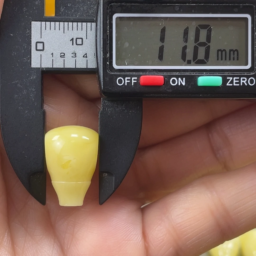 巴***蹦蜜蜡未镶嵌裸石6杂