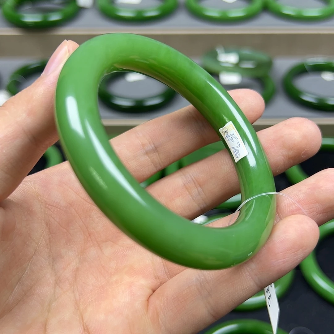 未镶嵌手镯和田玉（碧玉）