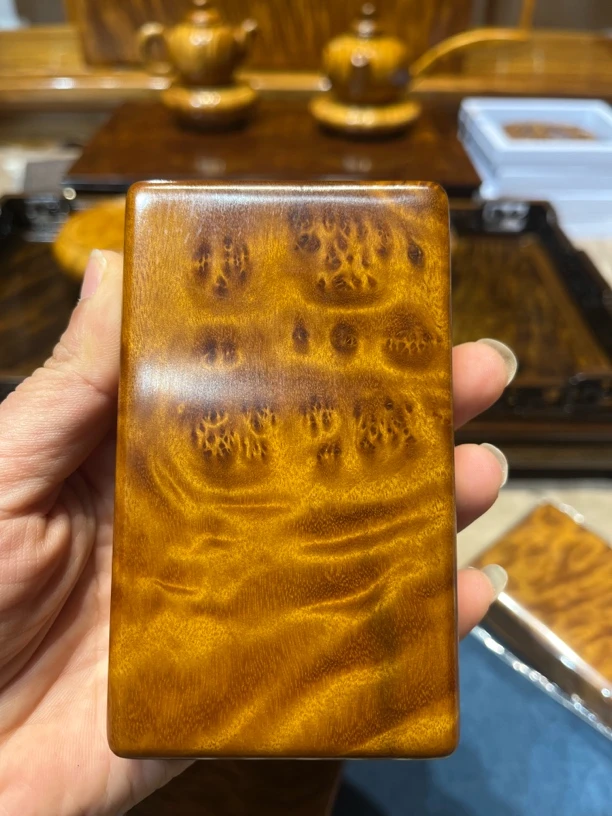 金丝楠木瘤疤烟盒