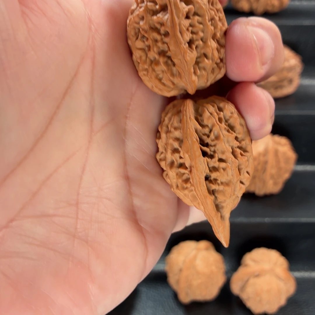 每***天把件桃核山地红缨枪50高