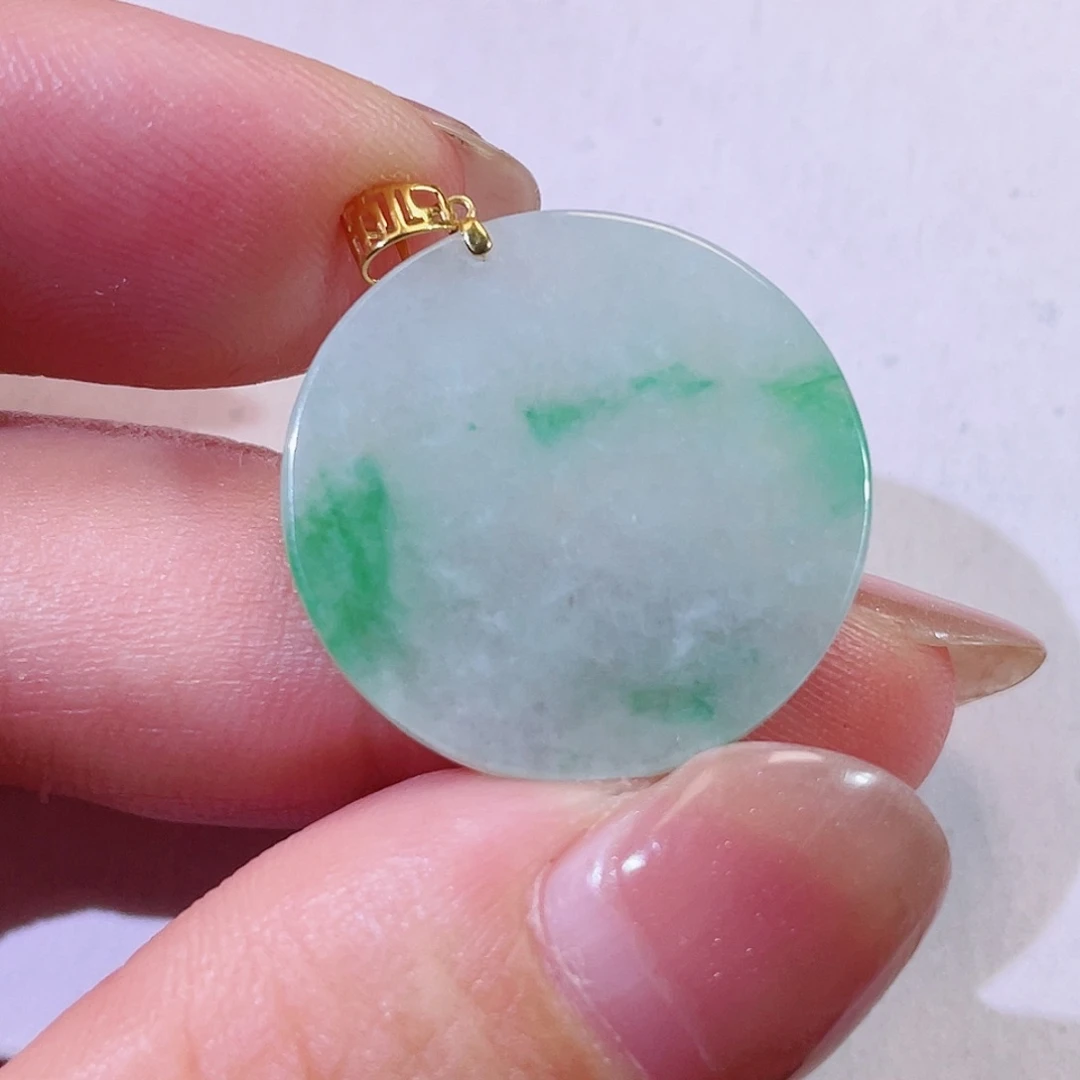 翡翠18K金镶嵌颈饰无事牌