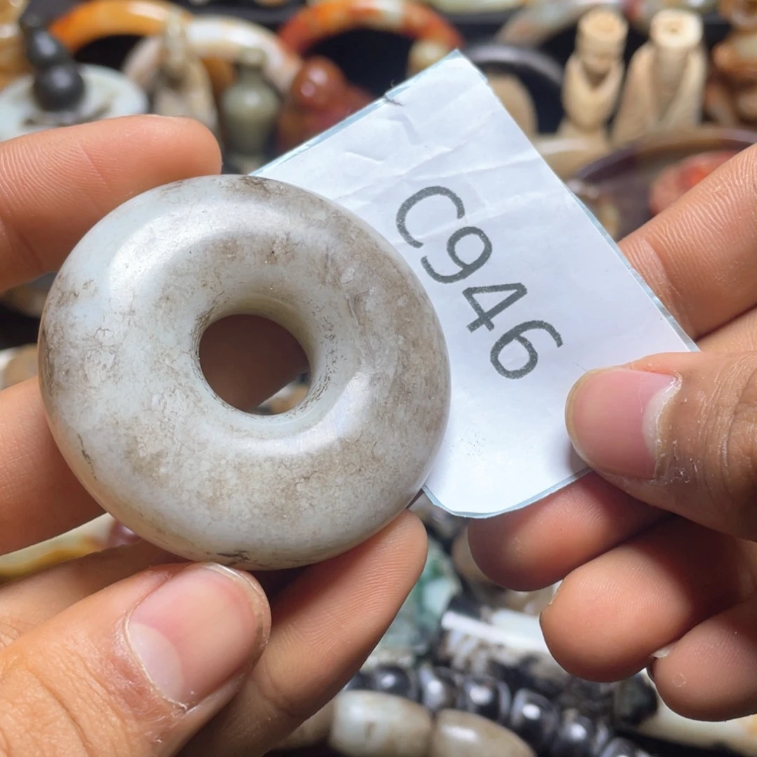 和田玉（糖玉）挂件未镶嵌