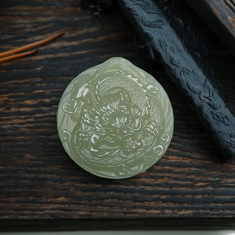 正品天然和田玉双面雕刻龙牌吊坠玉佩男女时尚霸气挂件挂坠