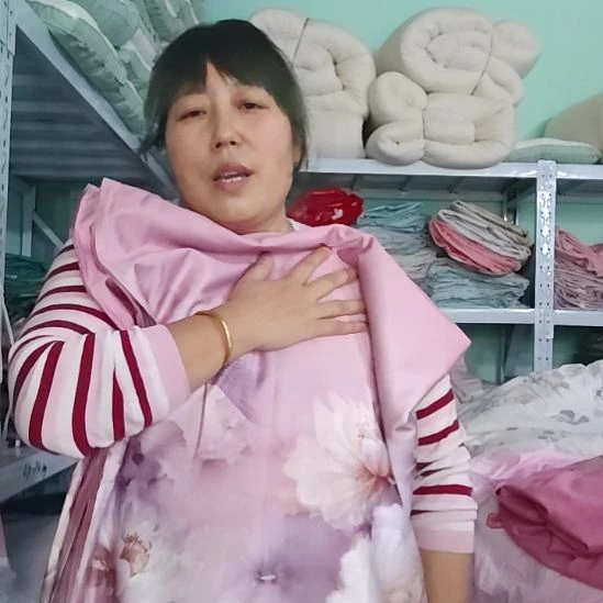 棉高端大床双人四件套。