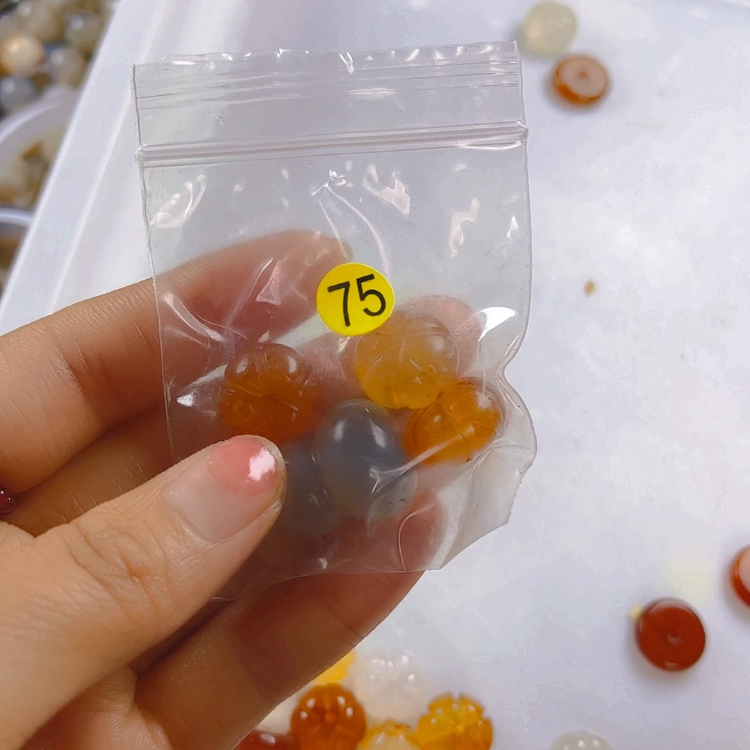 和田玉（糖玉）未镶嵌珠宝半成品?****?
