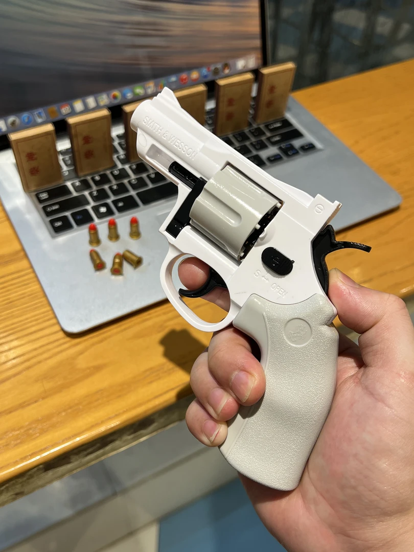 左轮连发左轮软弹好玩玩具枪一键脱壳手枪月亮连续发射抢模型