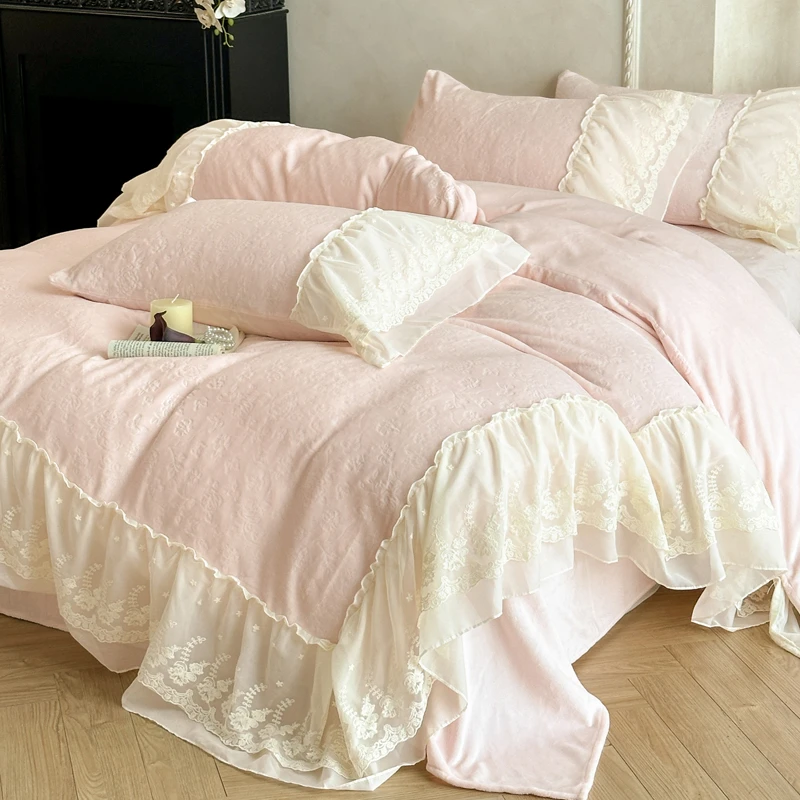 法式蕾丝花边雕花牛奶绒四件套工艺款少女心双面加绒被套加厚被罩