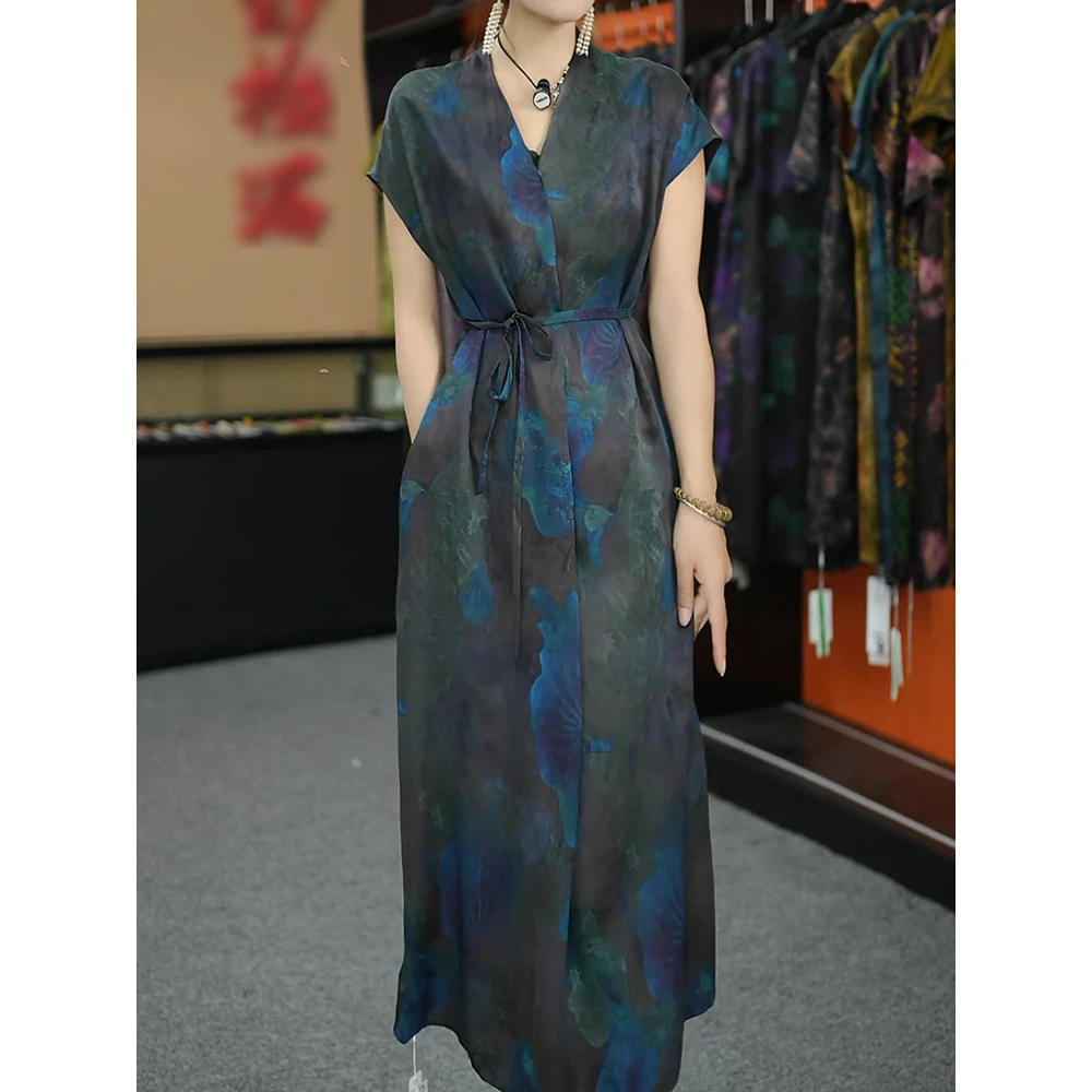 国风复古印花v领连衣裙2025新阔太太精致典雅洋气收腰显瘦长裙子