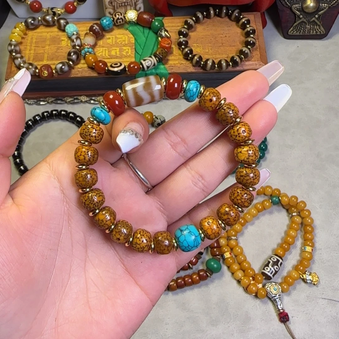 雷***.大叶紫檀（黑酸枝木类）