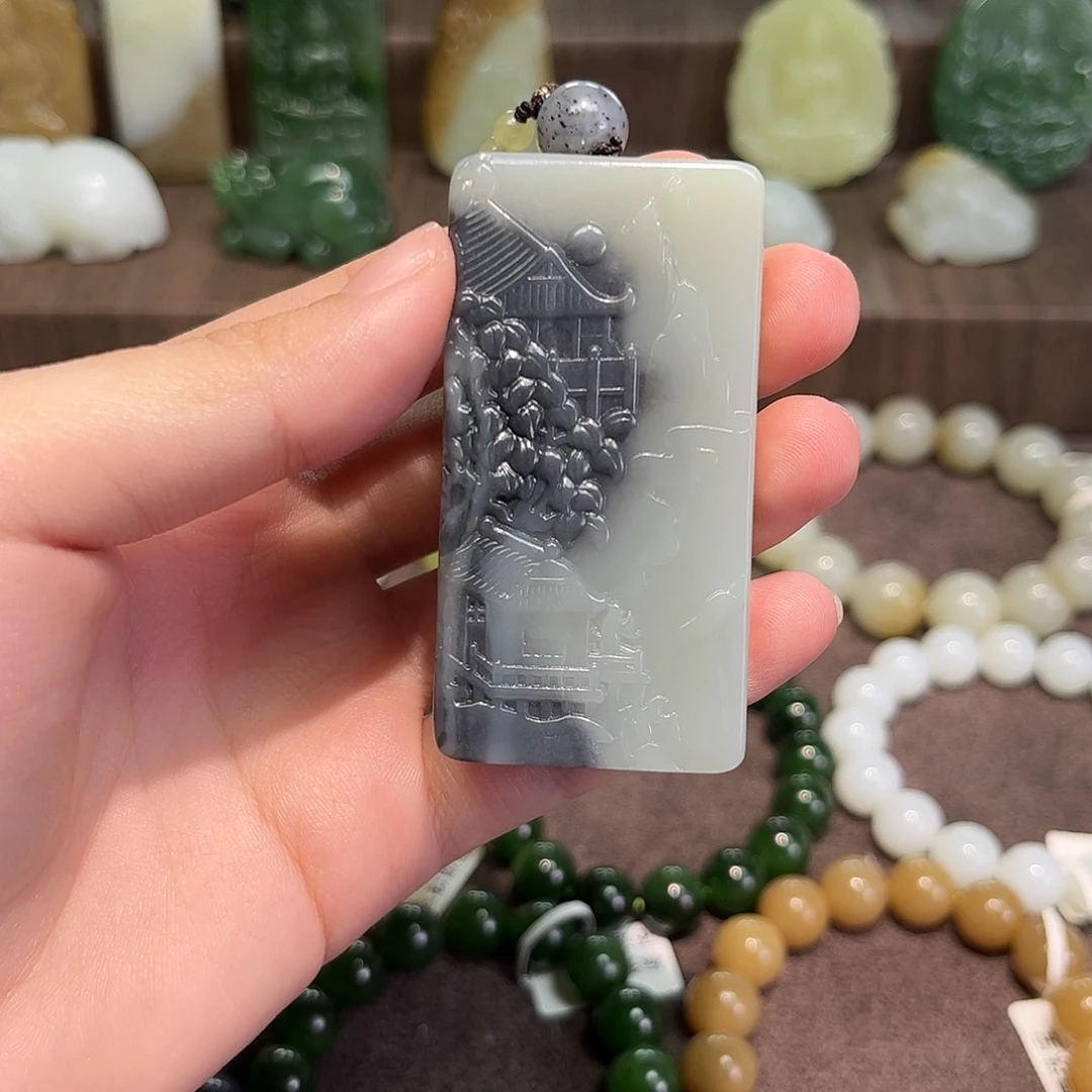 和田玉（糖玉）未镶嵌颈饰