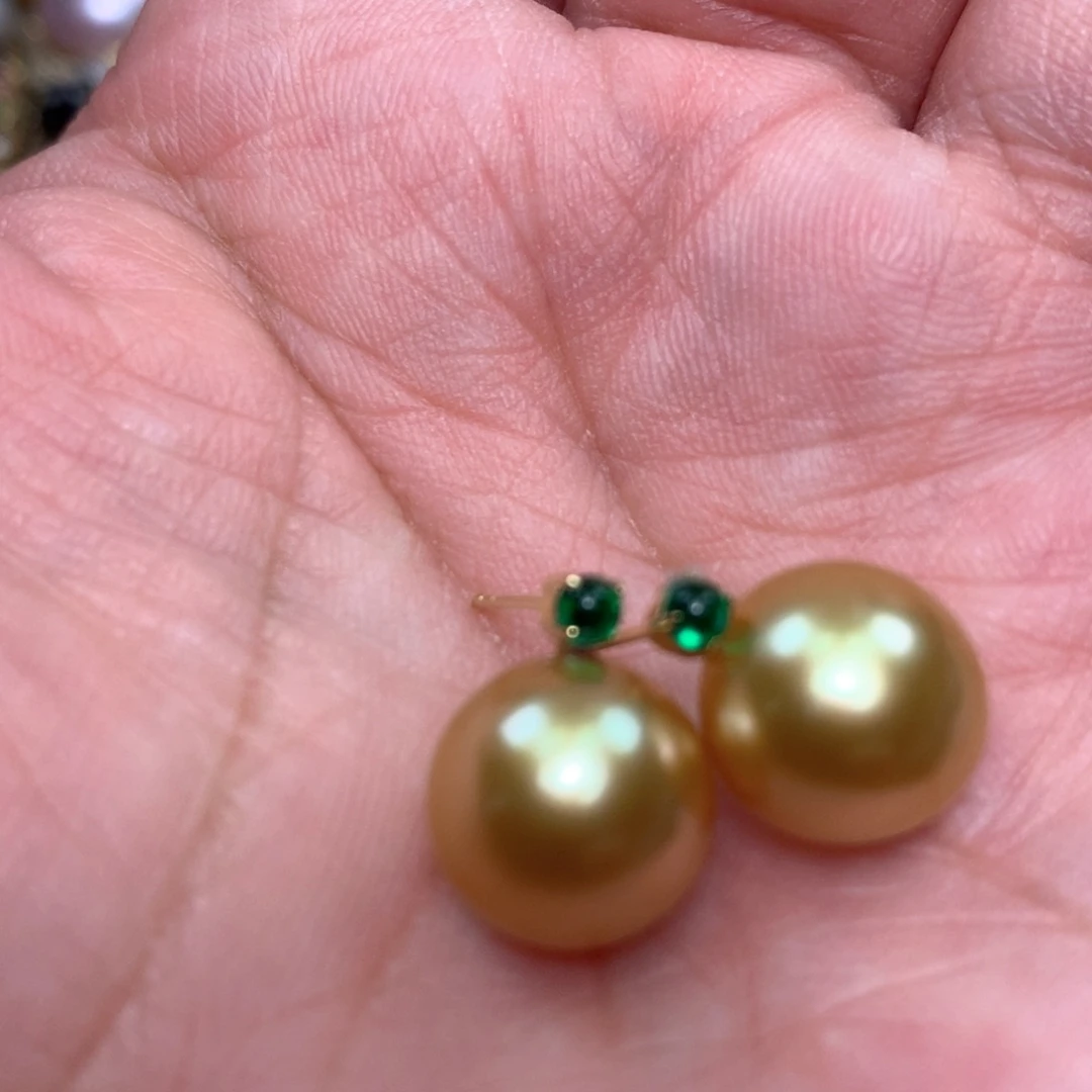 18K金镶嵌耳饰海水珍珠