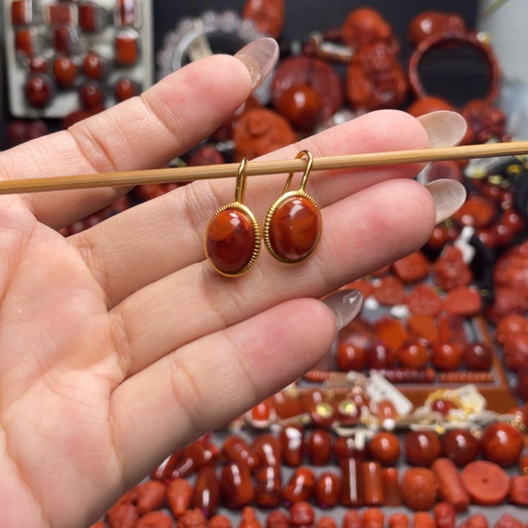 【闪购商品】银S925镶嵌耳勾南红玛瑙