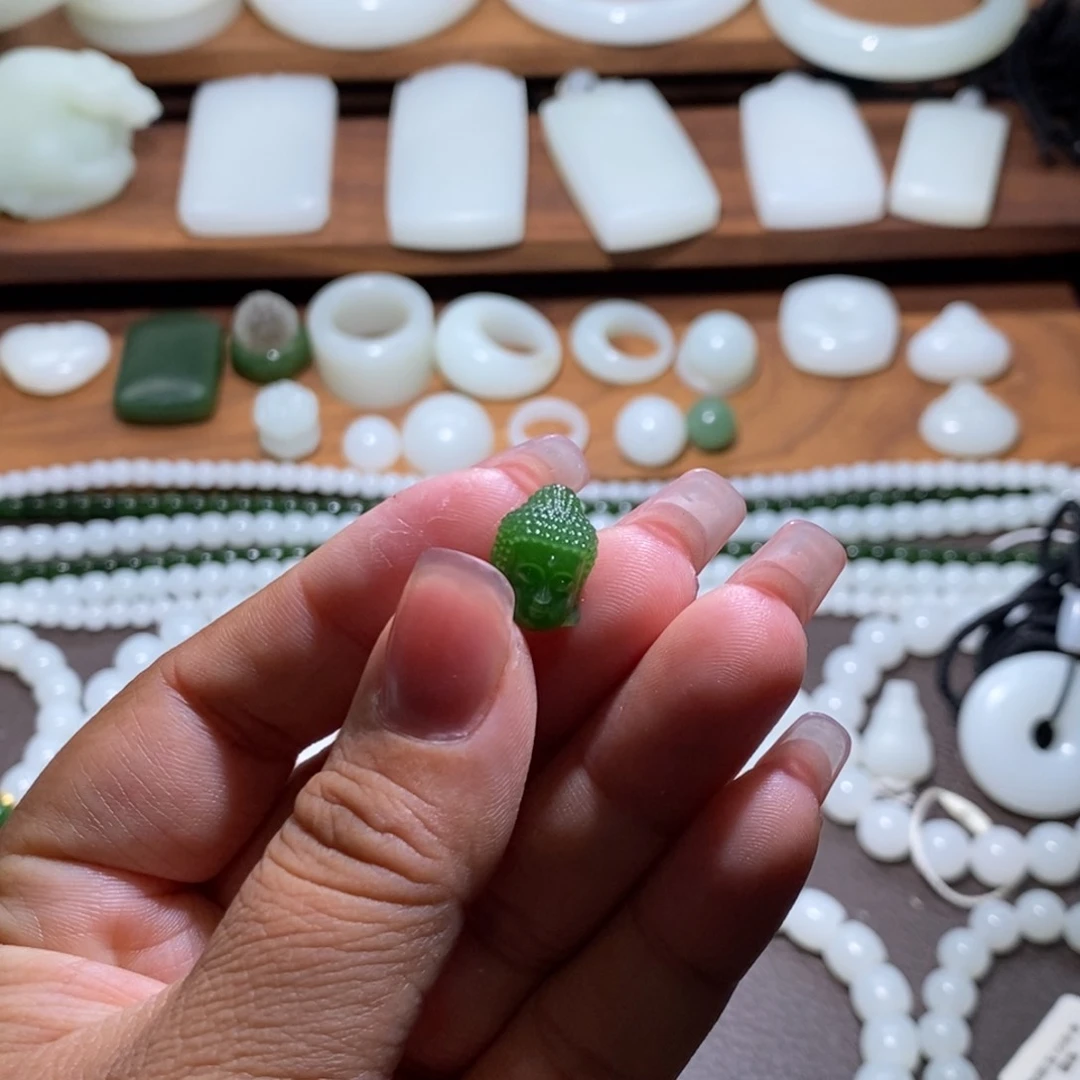 未镶嵌手链和田玉学*