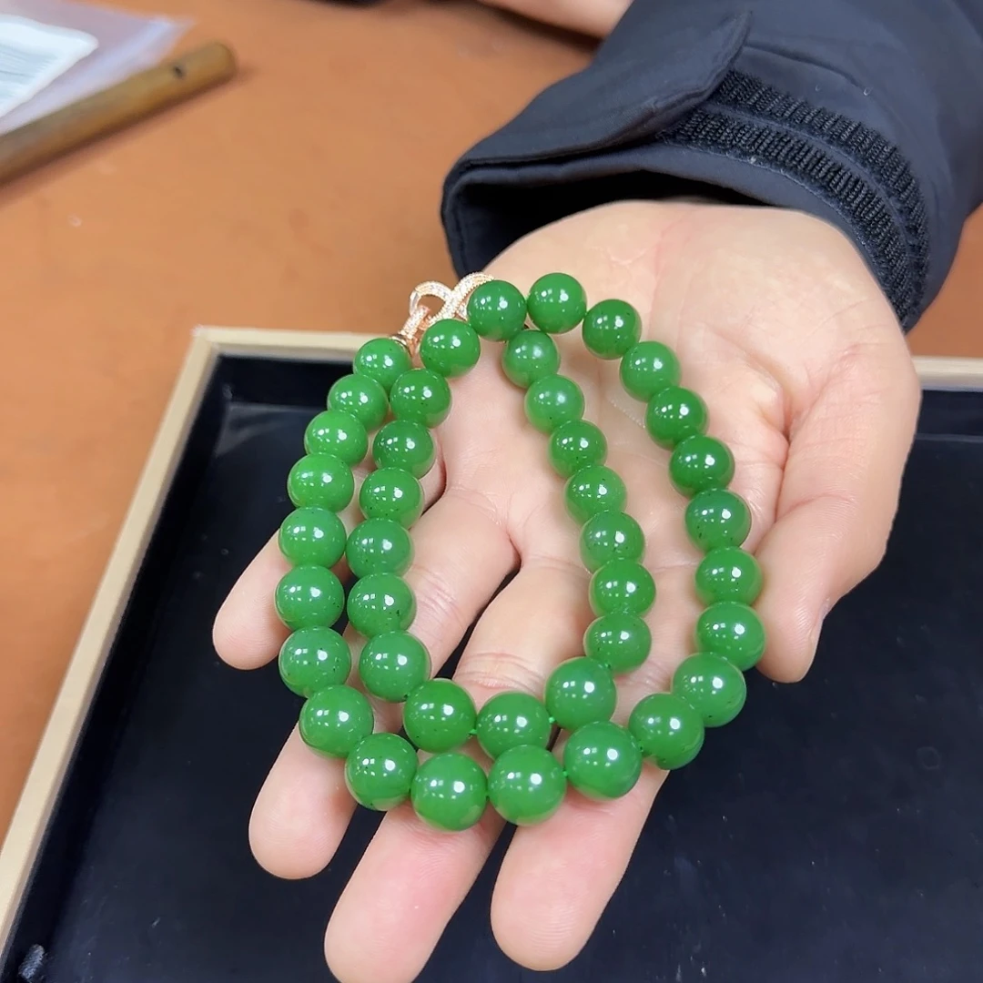和田玉未镶嵌项链碧玉果底阳绿色手串