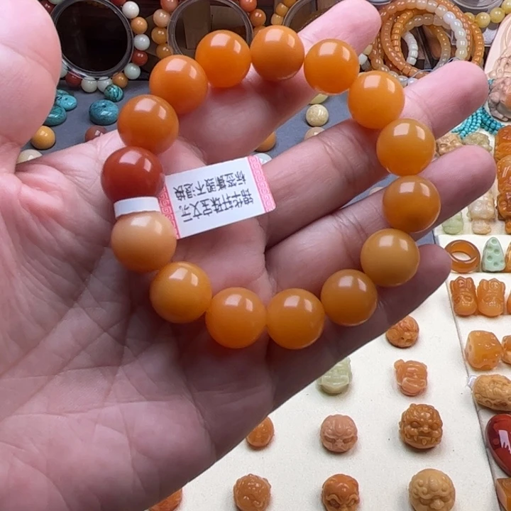 未镶嵌石英质玉（缅黄）珠宝半成品