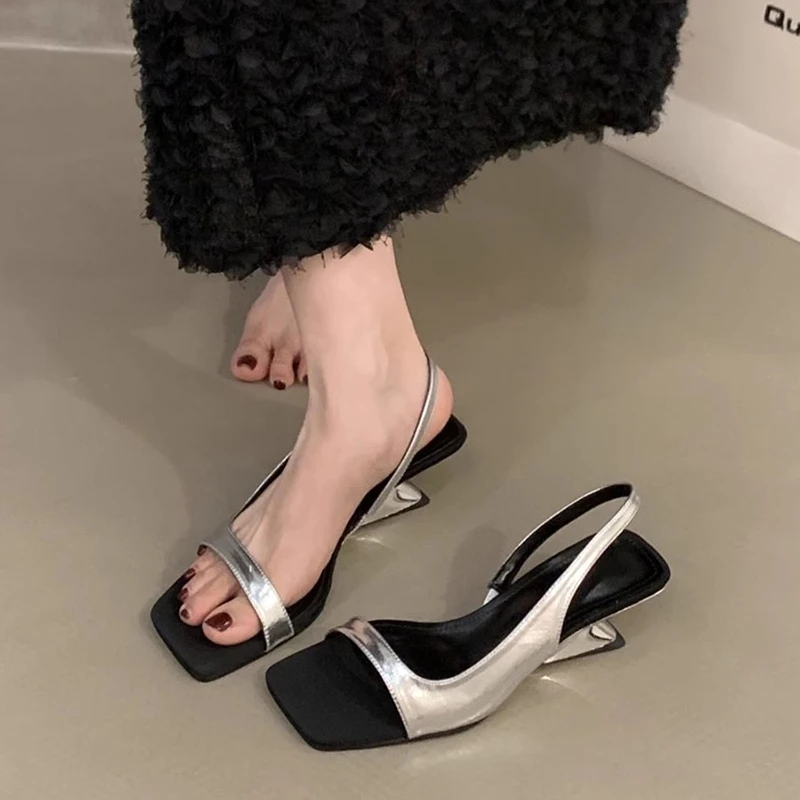 【万达撤柜】法式坡跟一字带凉鞋2025新款温柔高跟鞋配裙仙女罗马鞋