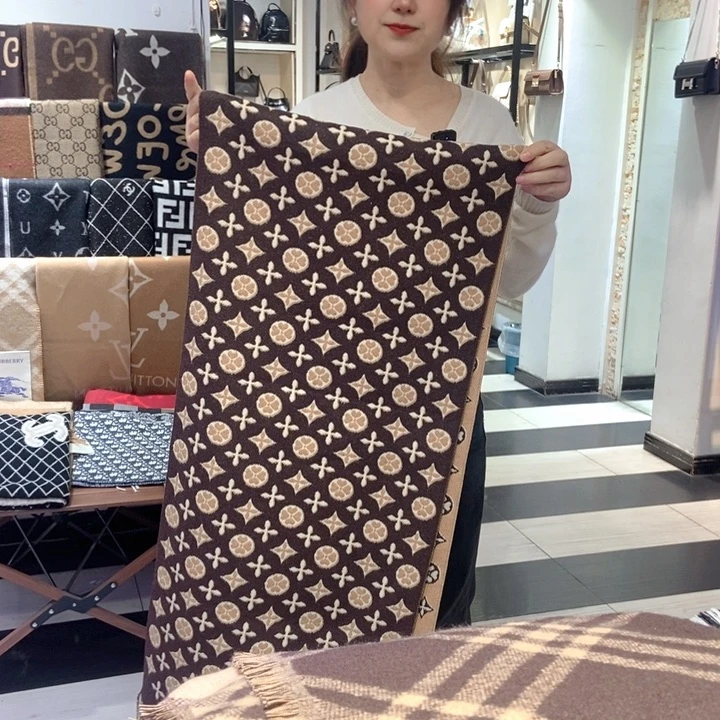 绵美丽诺羊毛秋冬季混纺围巾