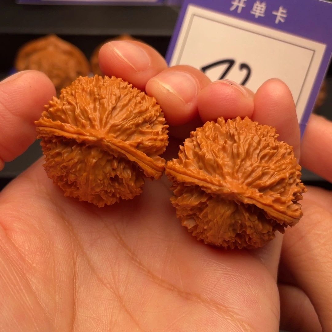 把件文玩核桃野生满天星33全品72号