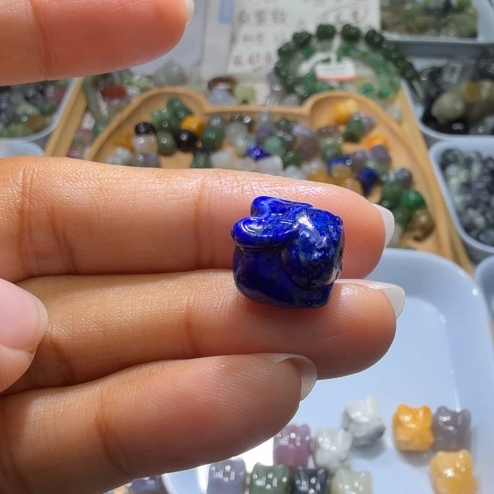 和田玉未镶嵌珠宝半成品