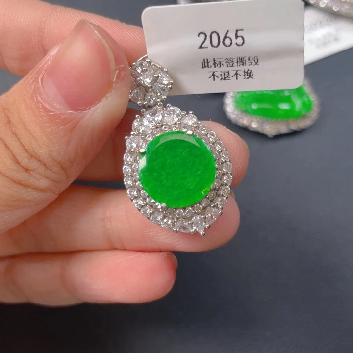 【闪购商品】颈饰银S925镶嵌翡翠翡翠