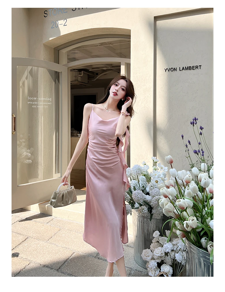 连衣裙法式气质吊带收腰设计师吊带裙缎面小众礼服春夏季度假LQ